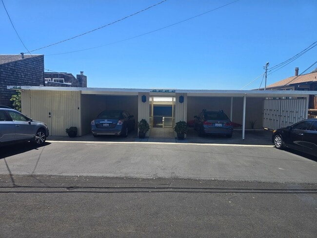 Building Photo - 421 Golden Gate Ave