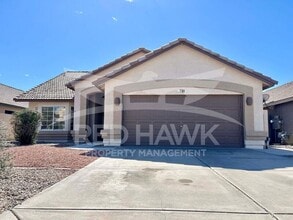 Building Photo - 721 E Sheffield Ave