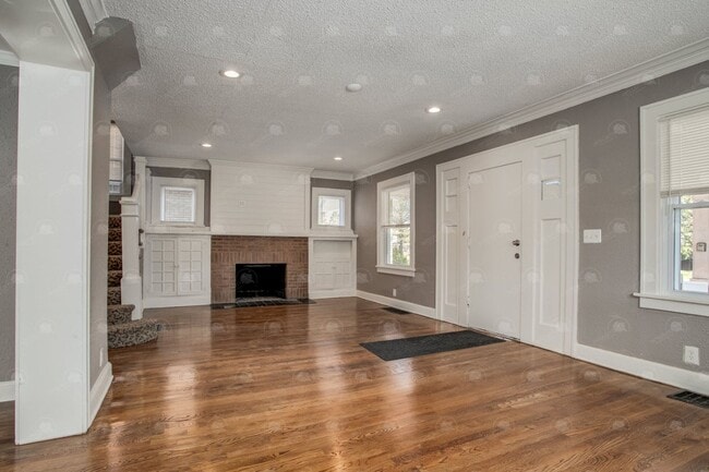 Building Photo - 4404 Benton Blvd