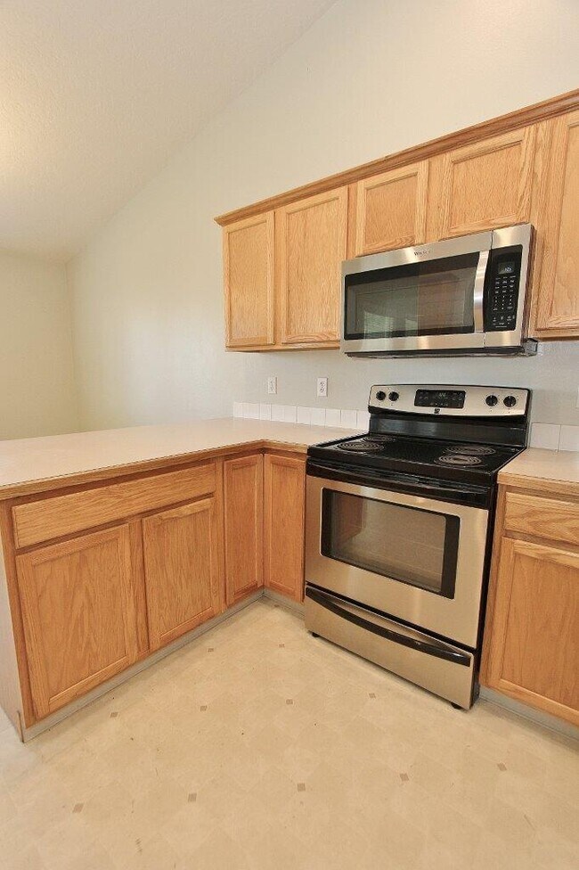Building Photo - 705 Spruce Creek Dr