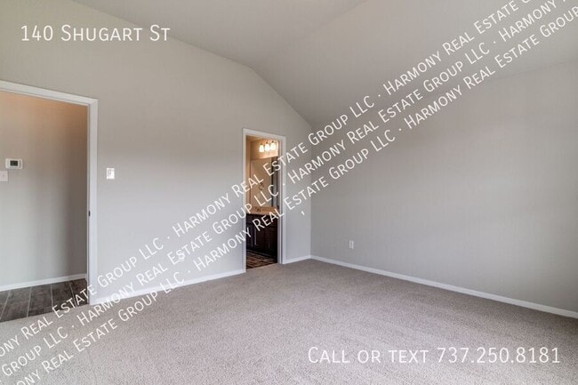 Building Photo - 140 Shugart St