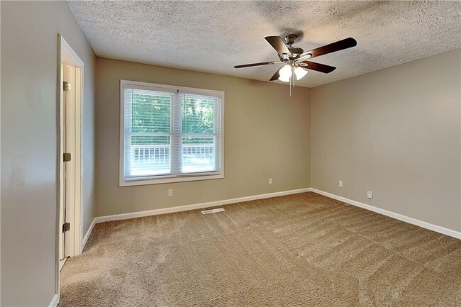 Building Photo - 3702 Pine Brook Dr