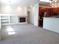 Building Photo - Beautiful and Spacious 3 Bedroom 2 Bath To...