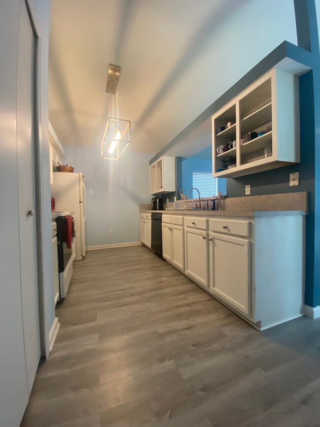 Building Photo - 1422 Ellis Trace Dr W