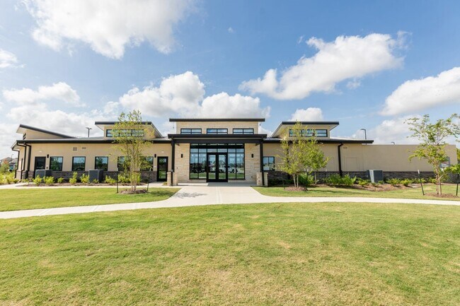 Building Photo - 21650 Wave Holw Dr