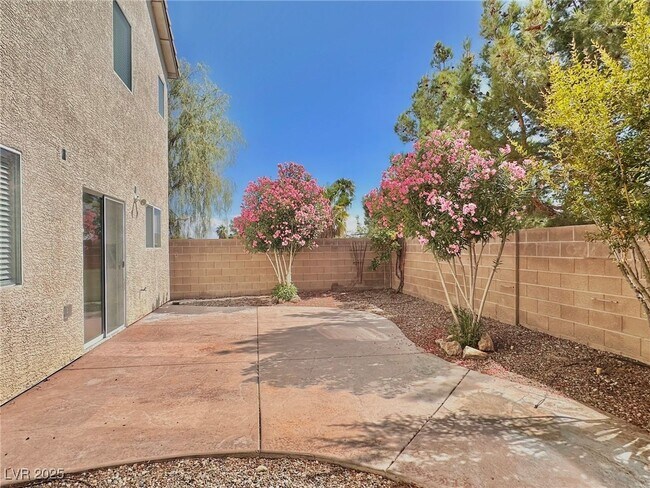 Building Photo - 8307 Fort Hallock Ave