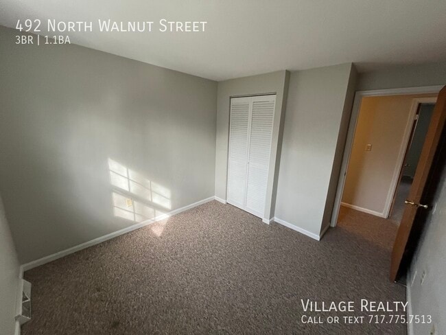 Building Photo - 492 N Walnut St