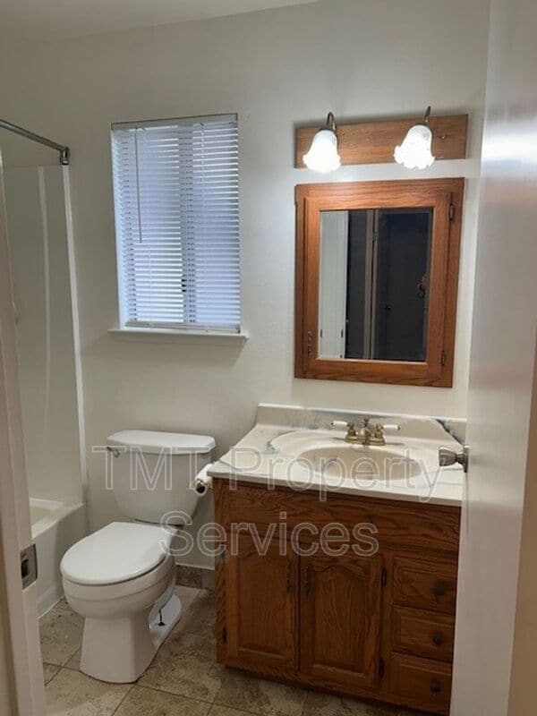 Building Photo - 1315 I St