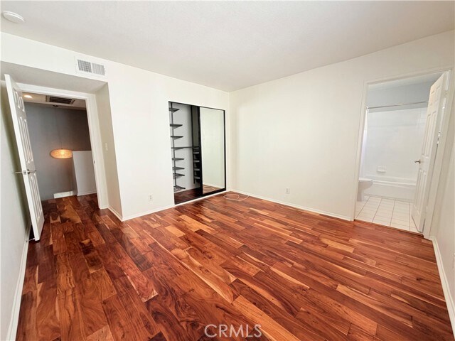 Building Photo - 511 S El Molino Ave
