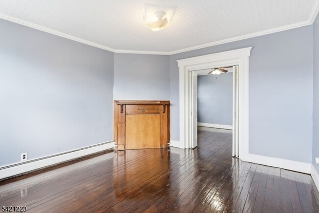 Building Photo - 70 Valley St