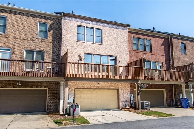 Building Photo - 528 Twinrose Way