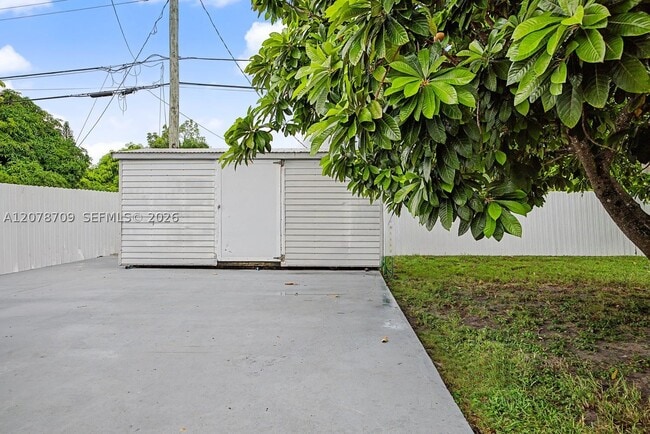 Building Photo - 9541 SW 165th St