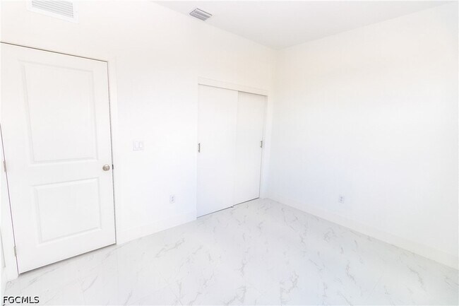 Building Photo - 731 Bering Ave S