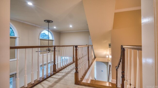 Building Photo - 2213 Doral Dr