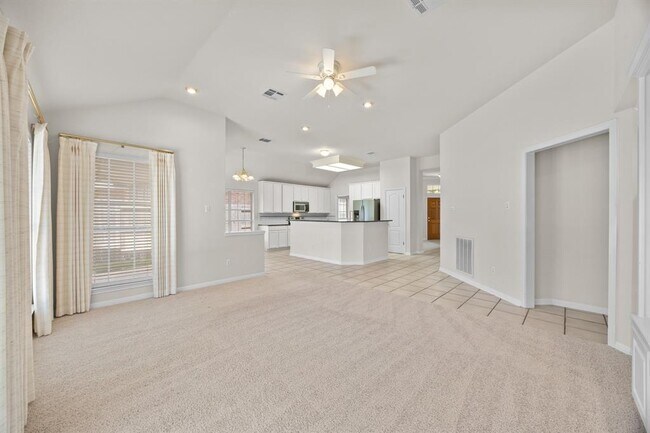 Building Photo - 10133 Cassandra Dr