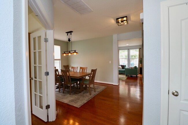Building Photo - Immaculate 4 bedroom 2.5 Bath home in Sagi...