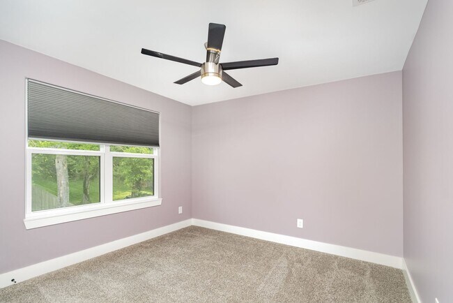 Building Photo - 1004 Antioch Pike