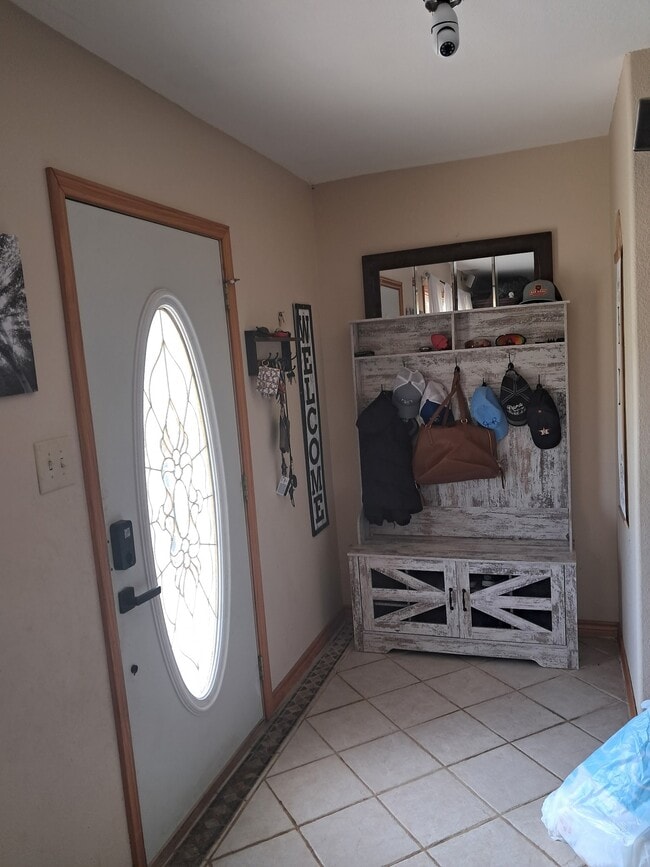 Building Photo - 16190 US-59