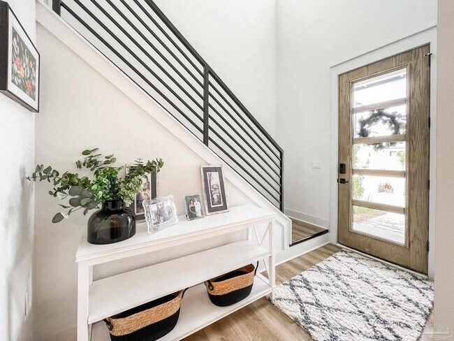 Building Photo - 13805 Red Drum Ct