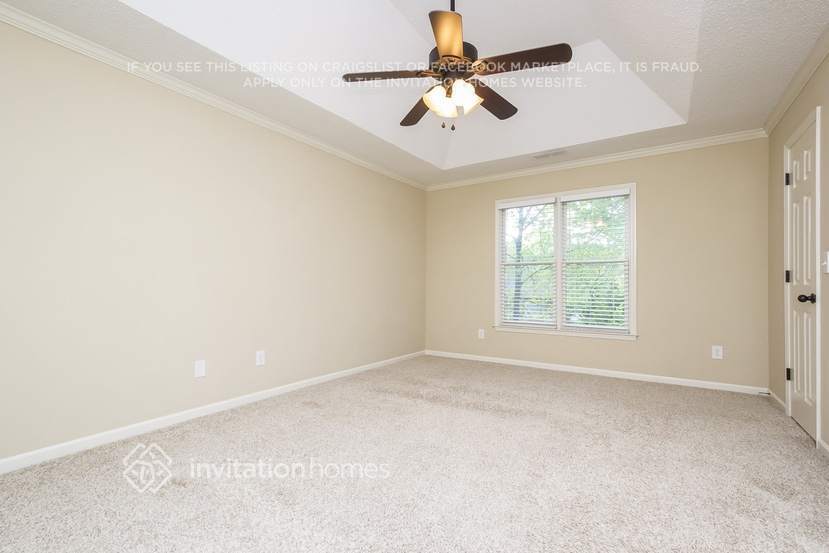 Building Photo - 918 Feather Creek Ln