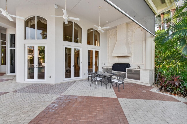 Building Photo - 331 Mizner Lake Estates Dr