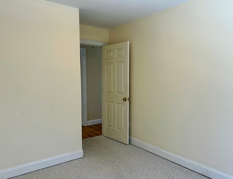 Bedroom 2 without a closet - 4 Evergreen Dr