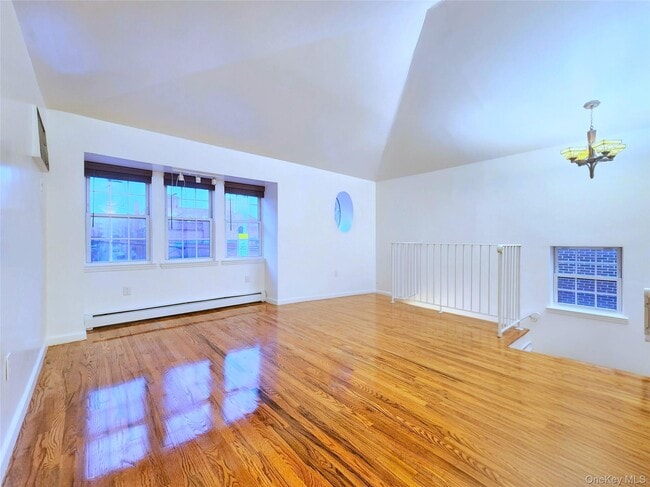 Building Photo - 3080 Middletown Rd