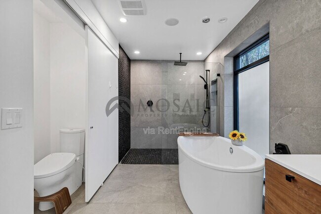 Building Photo - 8413 E Welsh Trail