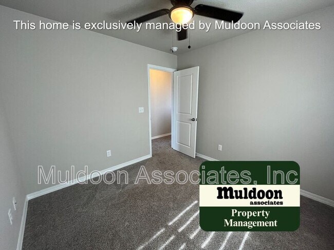 Building Photo - 6977 Tacarcuna Wood Grv
