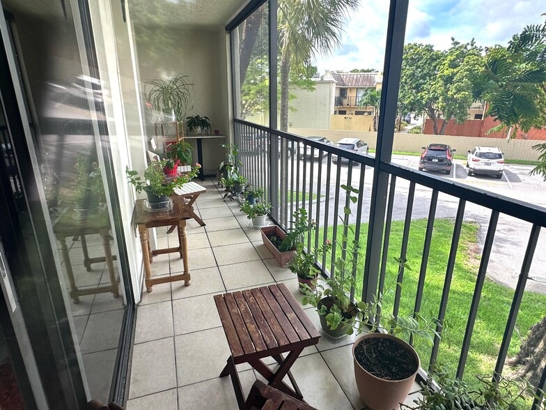 Building Photo - 5249 NW 7th St