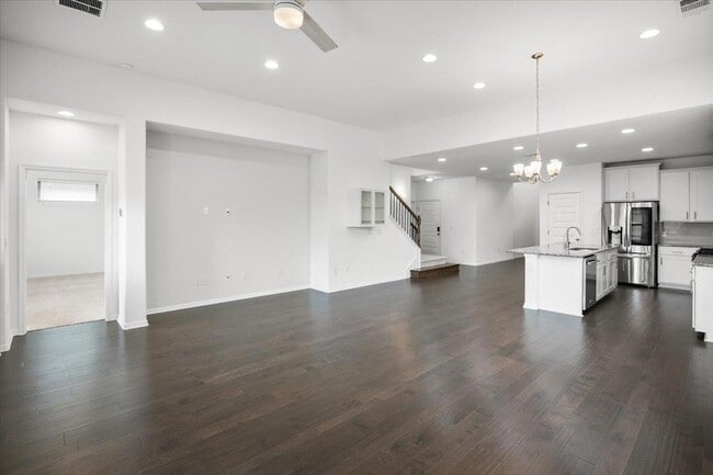 Building Photo - 405 Arrowhead Vine St