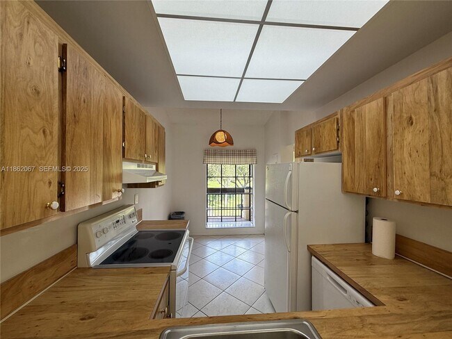 Building Photo - 1953 SW 15th St