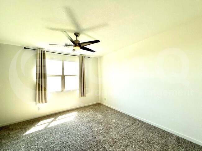 Building Photo - 9009 W Agora Ln