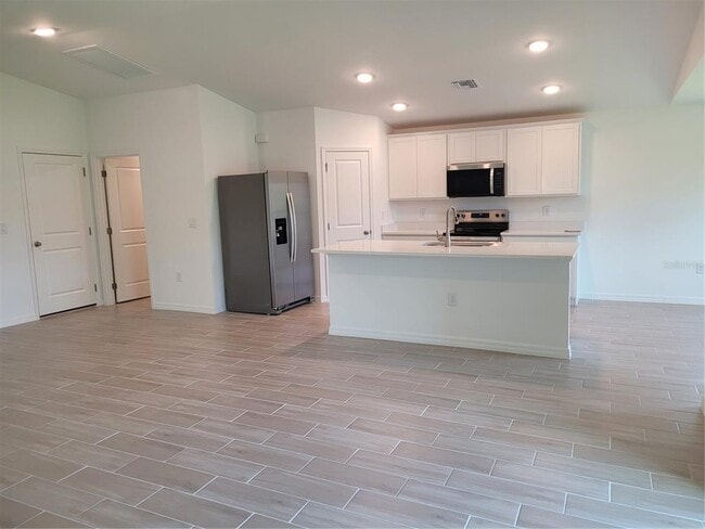 Building Photo - 11383 Baggot Ave