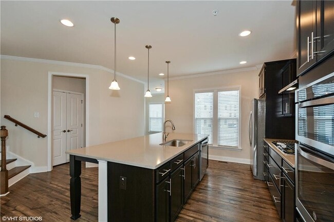 Building Photo - 200 Braeden Wy