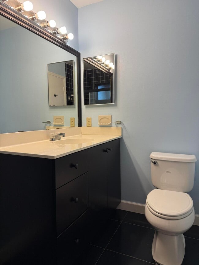 Building Photo - 1389 Pines Ln