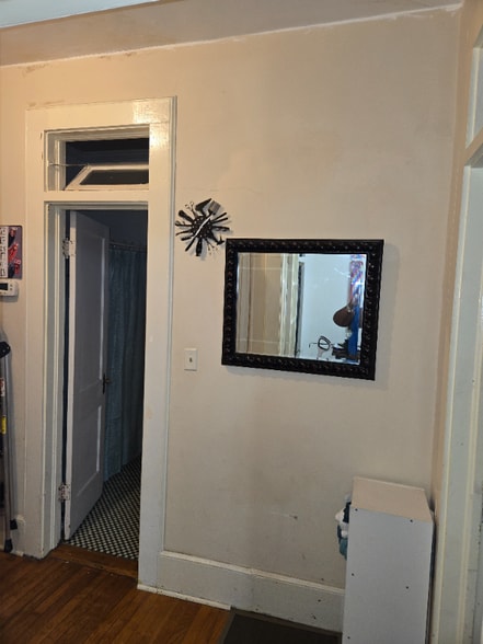 Building Photo - 2215 Marion St