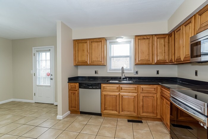 Building Photo - 706 Autumn Dr