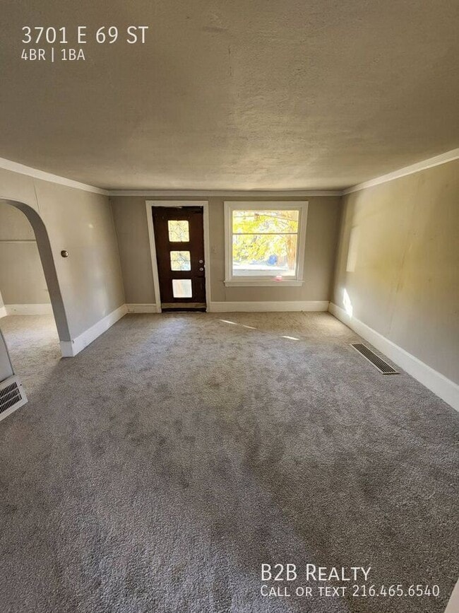 Building Photo - 3701 E 69th St