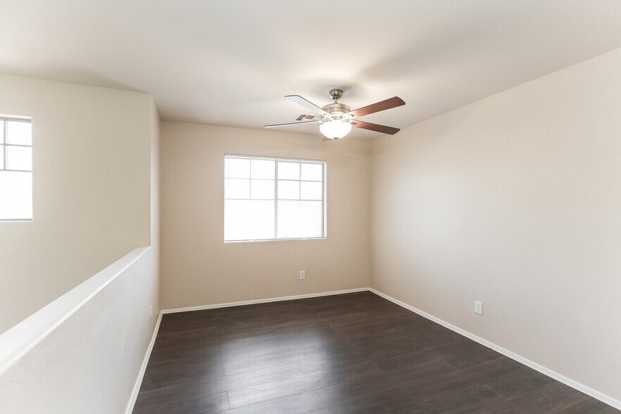 Building Photo - 7640 E Barstow St