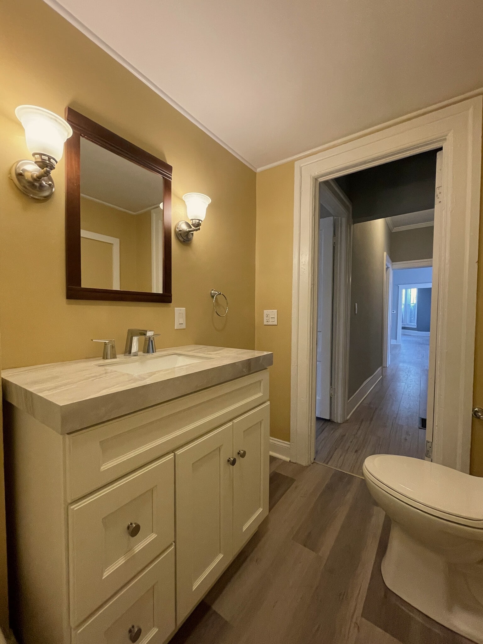 Bathroom - 419 W Gray St