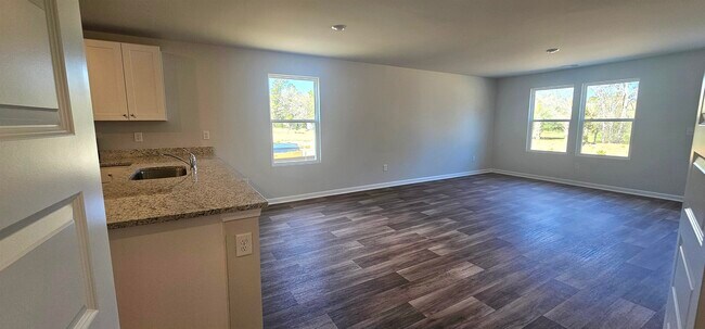 Building Photo - 337 Sweet Vernal St