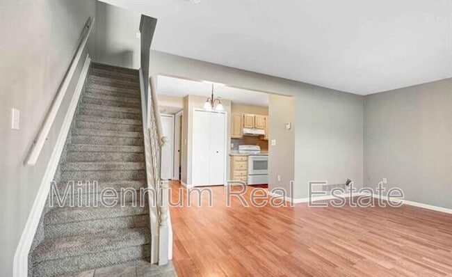 Building Photo - 50406 Bay Run S