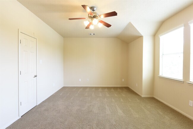 Building Photo - 118 E Lasting Spring Cir