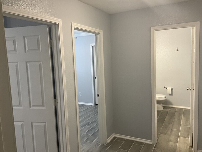Building Photo - "Charming 3-Bedroom Haven in Selma with Granite Elegance!"
