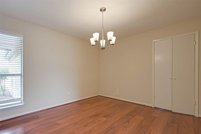 Building Photo - 2531 Planters Row