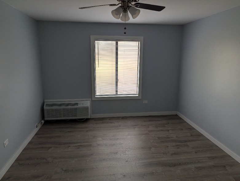 Building Photo - 262 George St