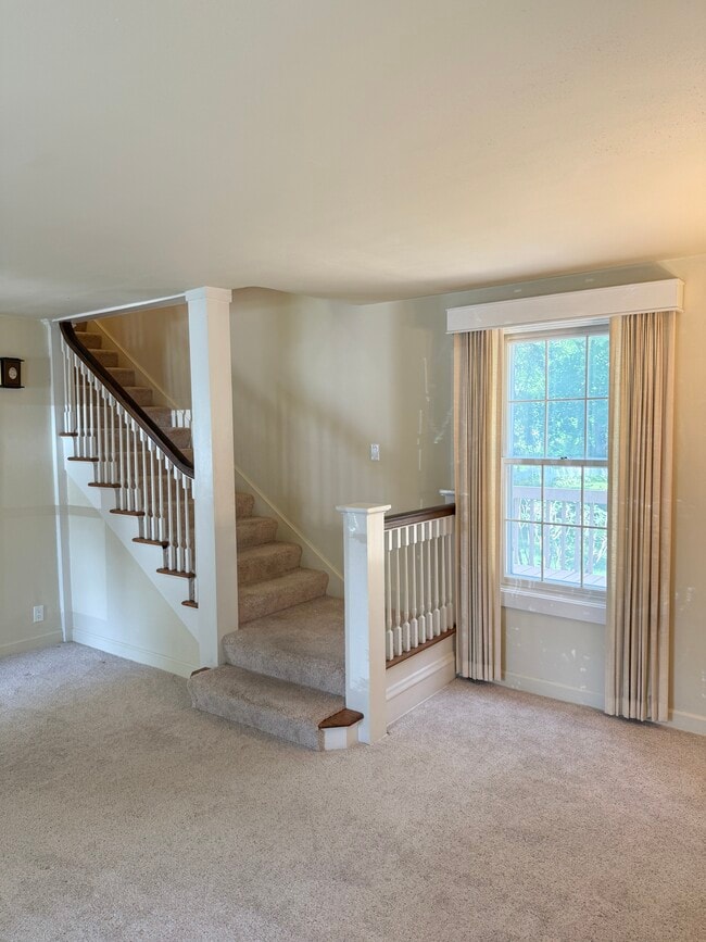 Building Photo - 5313 Raywood Rd