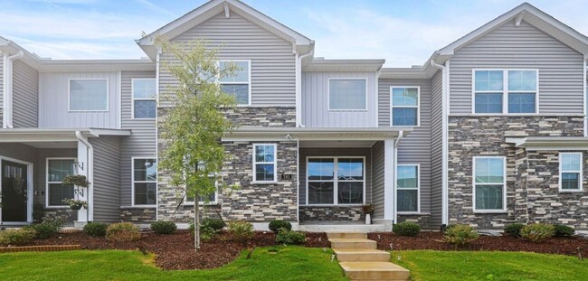 Primary Photo - 741 Andrade Dr