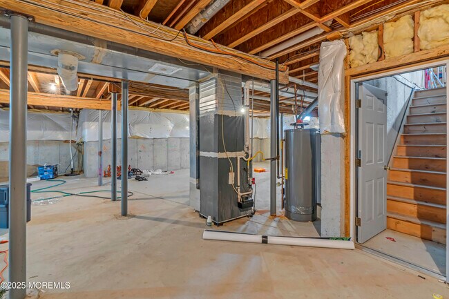 Building Photo - 6 Bane Ln